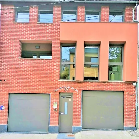 Les De Apartment